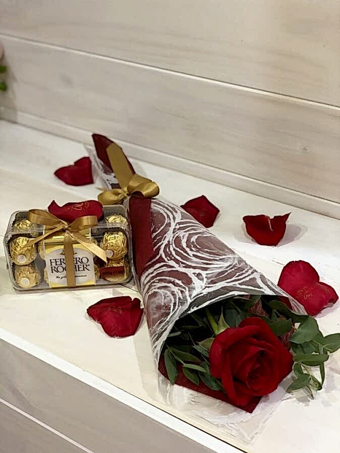 Rose & Chocolate Bundle